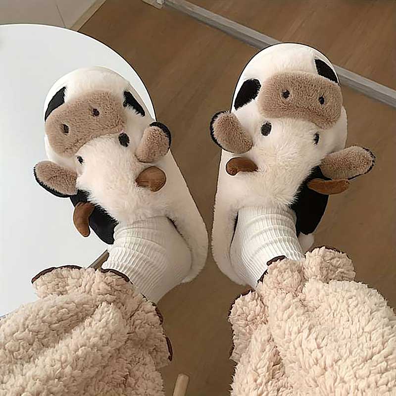 Pantufa de Bichinho Vaquinha Moo Preta e Branca 8 | Pantufas & Pijamas - Dream Fashion